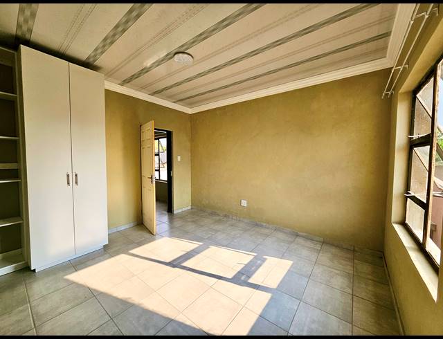 1 bed property to rent in KLOPPERPARK